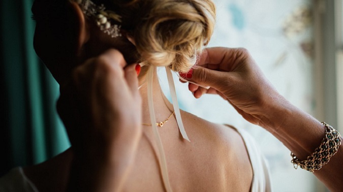 Un chignon comme coiffure de mariage