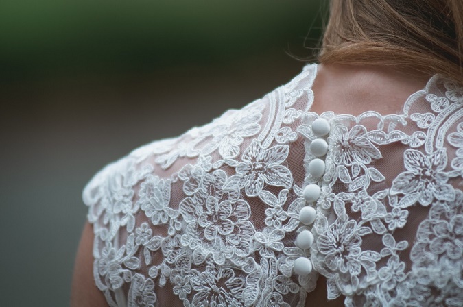 Comment choisir la bonne couleur de dentelle pour correspondre à votre cuir chevelu