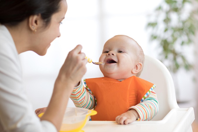 Quelles alimentations conviennent le mieux à un nourrisson ?